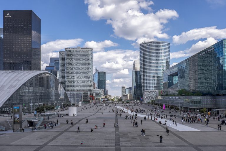 La Defense Paris 128078875