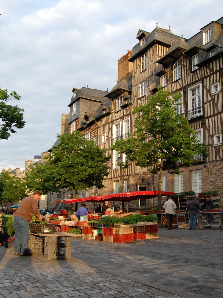 rennes cbd Marche des Lices