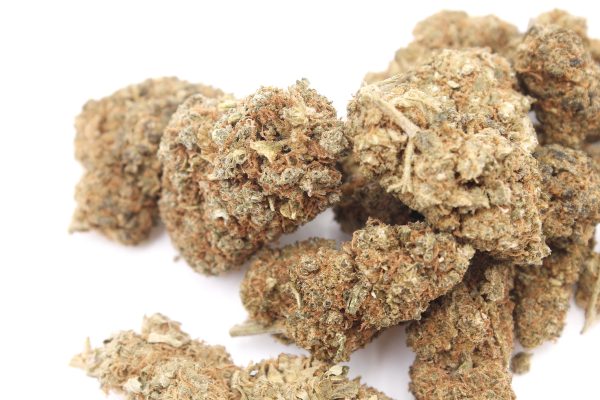 Gros plan pile buds CBD Grape Berry Hydroponique | Fleurs CBD Suisse testées MONPLANCBD