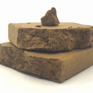 Résine ZANGRIA dry sift cbd en morceaux – texture sèche, couleur marron clair